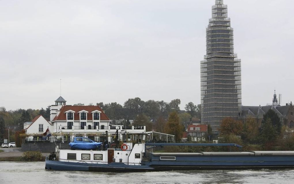 De Cuneratoren in Rhenen staat in de steigers. Volgens burgemeester Van Oostrum kan de restauratie op korte termijn beginnen. beeld VidiPhoto