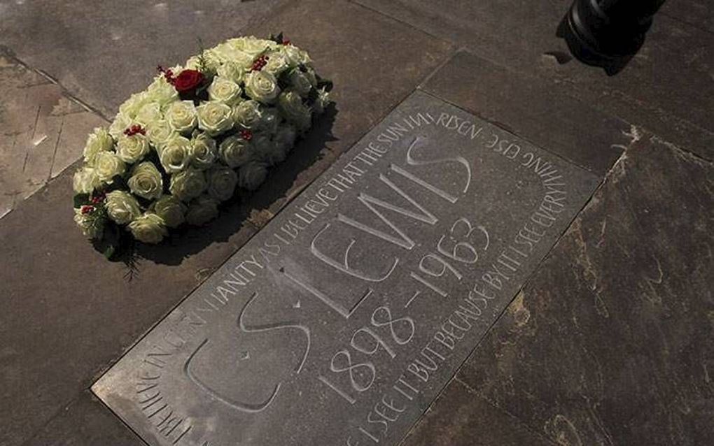 Gedenksteen voor C. S. Lewis in Westminster Abbey, foto Westminster Abbey