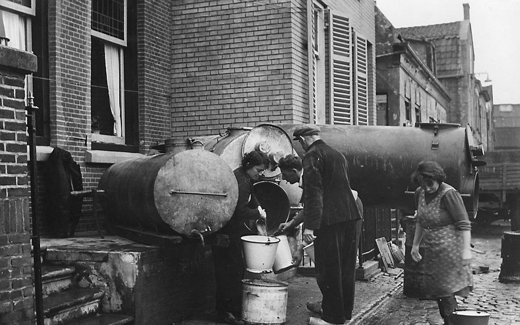 Foto uit ”Oude Tonge, veranderingen in de twintigste eeuw”.