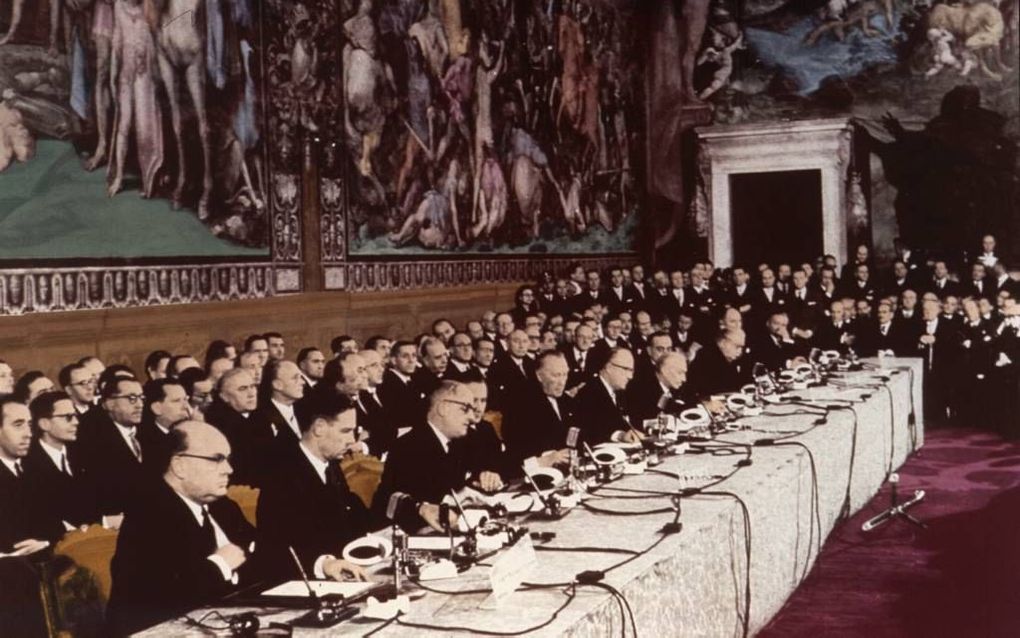 De ondertekening van het verdrag van Rome op 25 maart 1957, beeld EPA