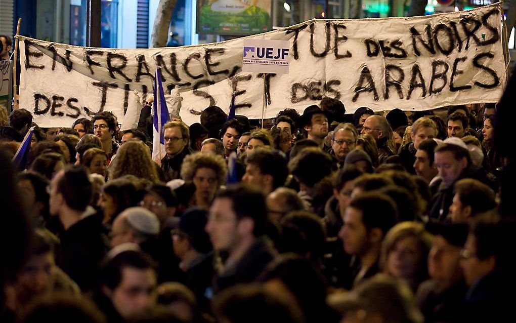 In 2013 hebben bijna 60 procent meer joden Frankrijk verruild voor Israël dan in 2012. Foto: Franse joden demonstreren na het schietdrama in 2012 op een joodse school in de Zuid-Franse stad Toulouse. Beeld EPA