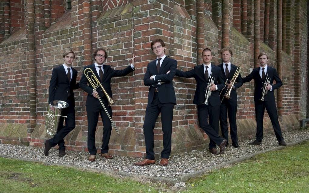 Koperkwintet Hidi Brass (v.l.n.r.): Jan Steven Visscher, Jan van ’t Land, Hans van ’t Land, Bart Koers, Jacco Karens en Gooswijn Visscher. Beeld Hidi Brass