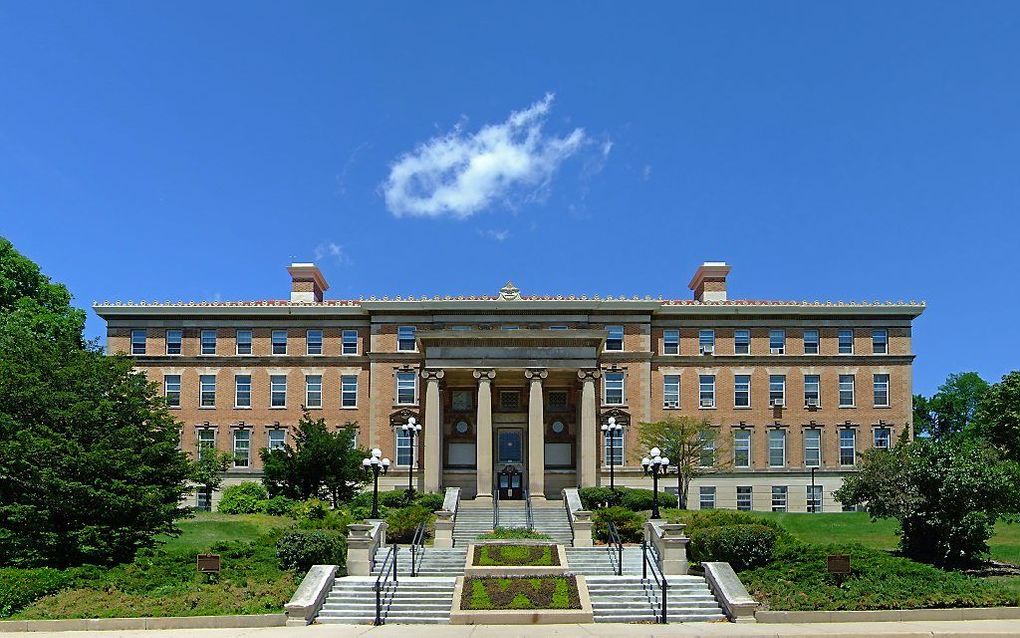 Een van de gebouwen van de Universiteit van Wisconsin. Beeld James Steakley, Wikimedia