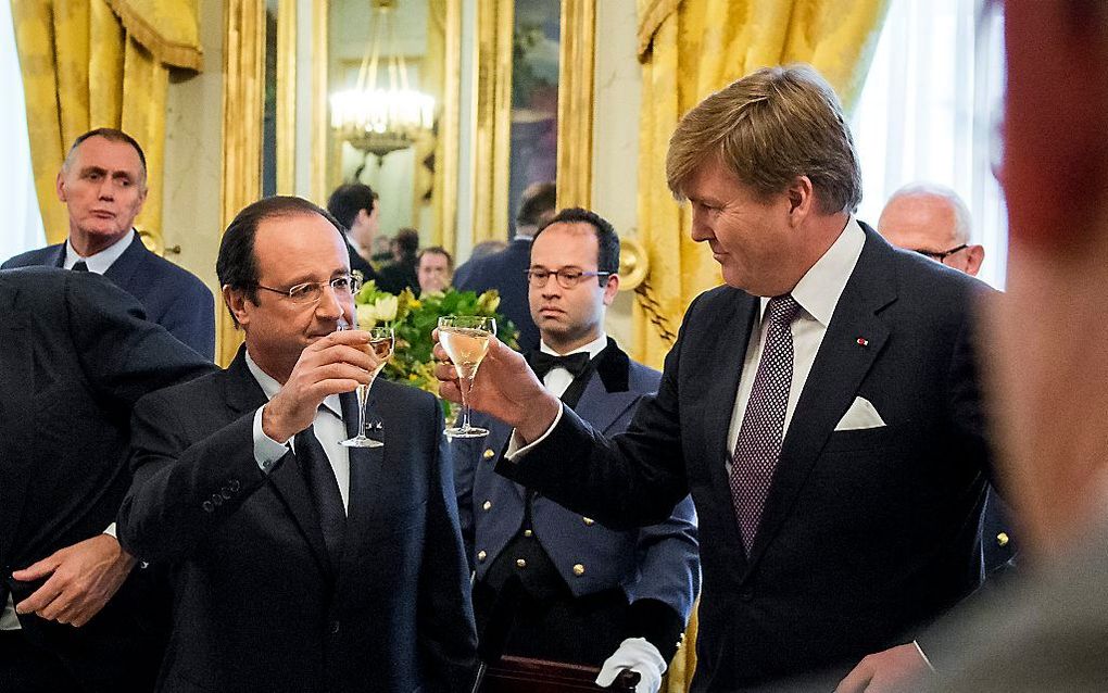 Hollande toost met koning Willem-Alexander tijdens zijn bezoek aan Nederland. Foto ANP