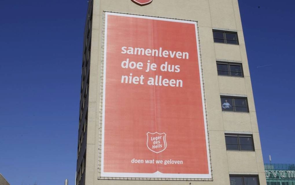 ALMERE. Het kabinet houdt goed in de gaten of instellingen als het Leger des Heils voldoende contracten krijgen aangeboden om te blijven bestaan. Foto: het hoofdkantoor van het Leger des Heils in Almere. beeld Leger des Heils