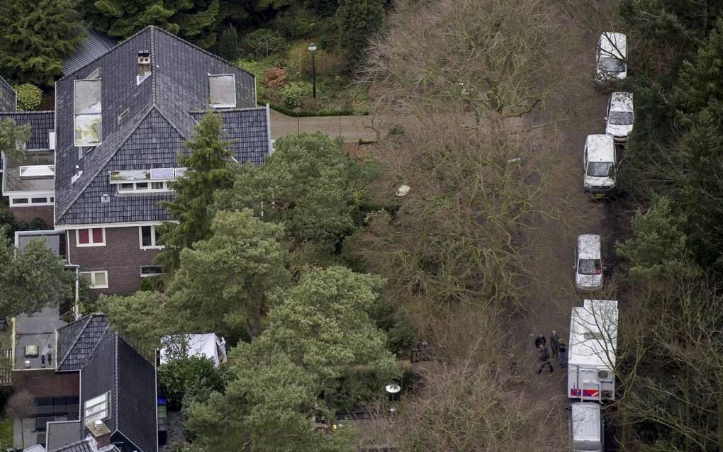 Onderzoek bij de woning van Borst in Bilthoven. beeld ANP