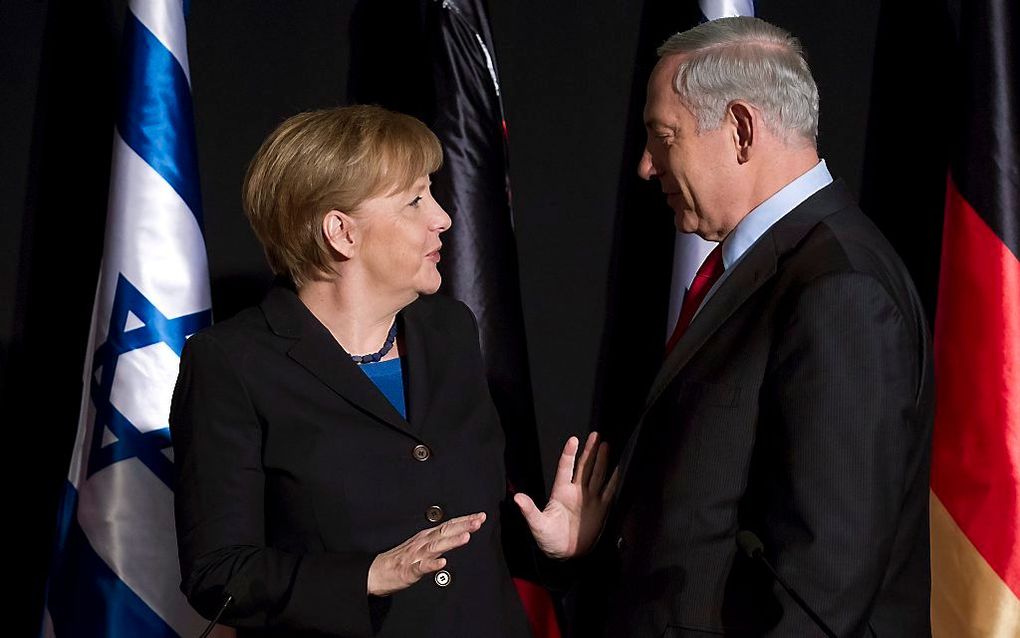 Merkel (l.) en Netanyahu. Foto EPA