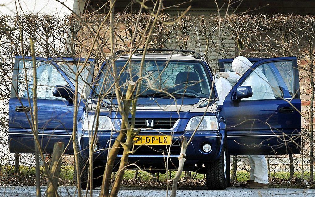 gestolen auto waarmee de voortvluchtigen Antonio van der Ploeg en Enise Merve Bircan naar Duitsland vluchtten. Foto EPA