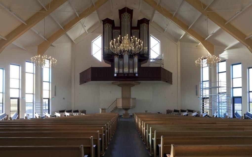 Interieur van het kerkgebouw van de hersteld hervormde gemeente in Putten. Beeld André Dorst