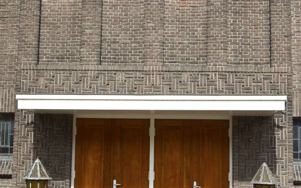 De Protestantse Kerk in Nederland (PKN) vraagt de bisschoppenconferentie van de Rooms-Katholieke Kerk of de kerken elkaars ambten kunnen erkennen „als diensten die God gebruikt”, zonder dat de kerken elkaars ambtsvisie ten volle delen. Foto: de Zijdekerk,