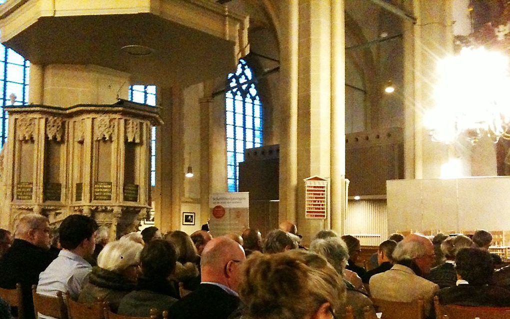 Bovenkerk in Kampen, voor aanvang van de muzikale avond Schriftberijmingen. Foto RD