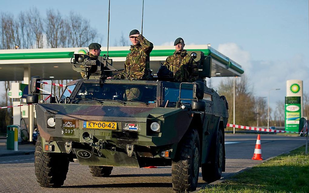 De SGP wil dat er in de toekomst meer geld wordt vrijgemaakt voor Defensie. SGP-leider Kees van der Staaij zei dat maandag in Pauw & Witteman.  beeld ANP