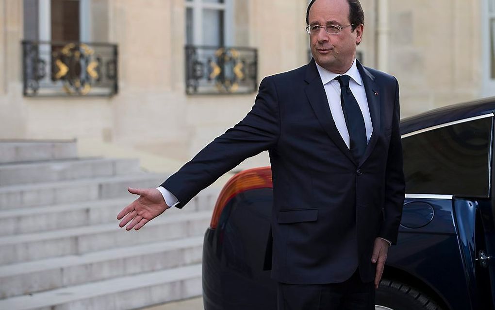 President Hollande voelt er weinig voor hard te bezuinigen. beeld EPA