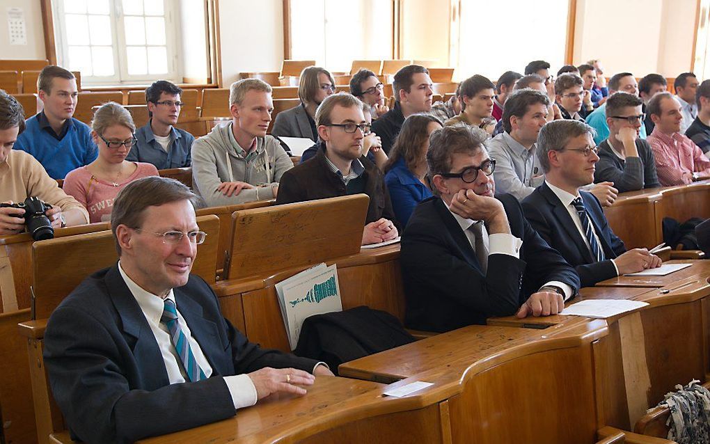 MÜNSTER. De Theologische Universiteit in Apeldoorn hield deze week in het Duitse Münster de jaarlijks themaweek. Die stond dit keer in het teken van de eschatologie, de leer over de laatste tijden.  beeld RD, Anton Dommerholt