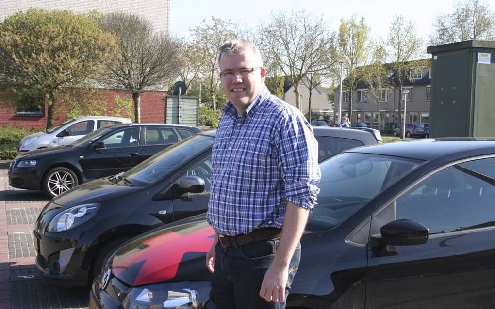 Gertjan Nederveen haalde als een van de eerste in Nederland het certificaat om mensen met rijangst te begeleiden. Foto André Bijl