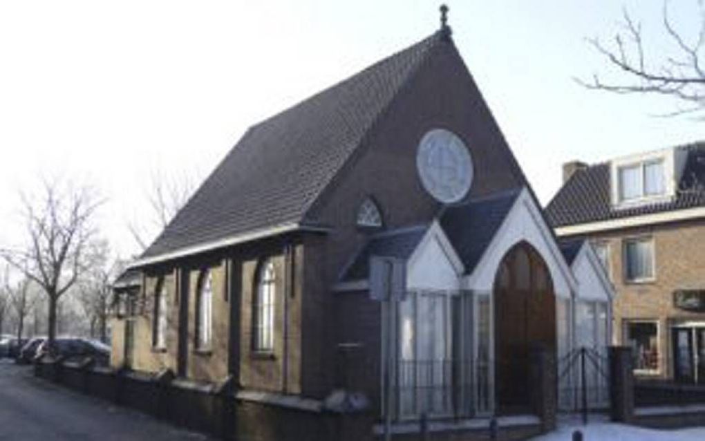 Het kerkgebouw van de christelijke gereformeerde kerk te Vianen. Beeld W. Zuiddam