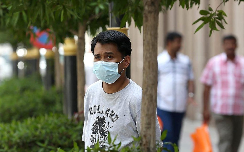 Voor de tweede keer is bij een Amerikaan het Middle East Respiratory Syndrome (MERS) geconstateerd. Het dodelijke longvirus werd maandag aangetroffen bij een 44-jarige zorgmedewerker uit Saoedi-Arabië. beeld AFP