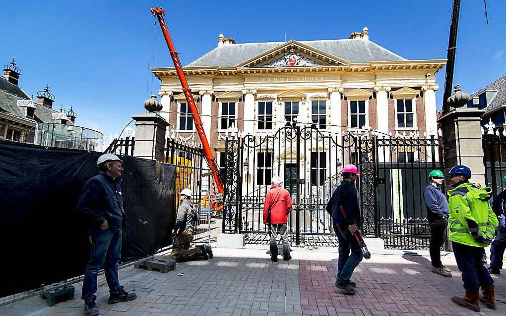 Koning Willem-Alexander is vrijdag 27 juni bij de heropening van het Mauritshuis in Den Haag.  beeld ANP