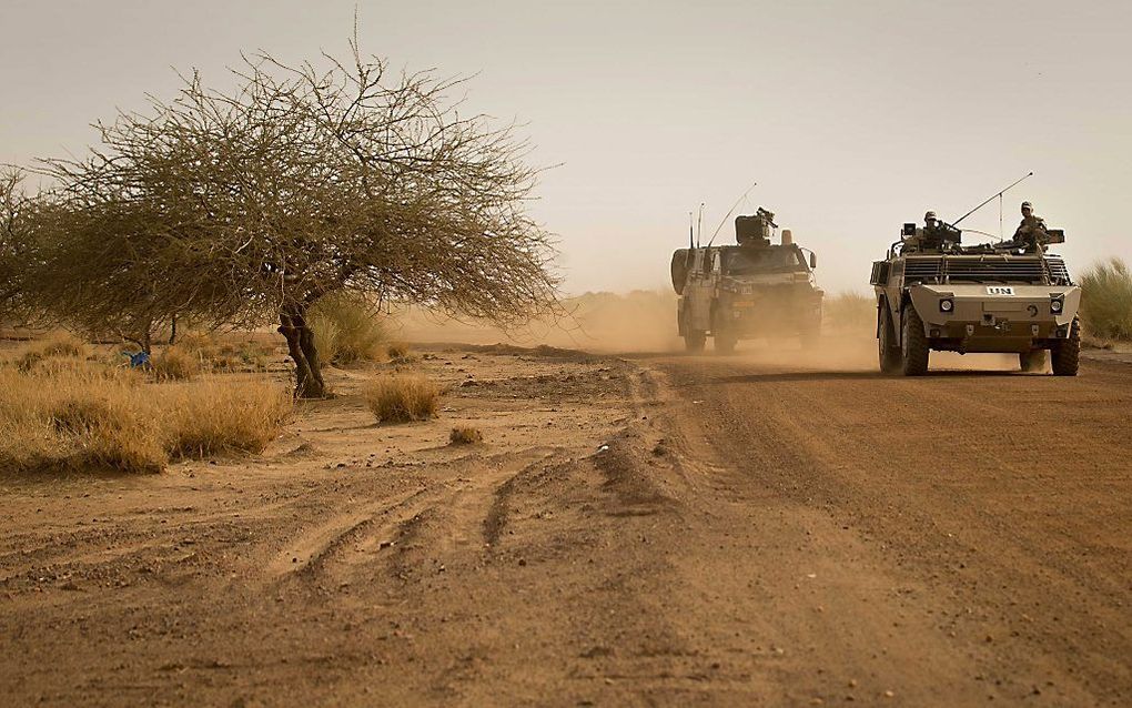 Nederlandse militairen patrouilleren in Gao in het noordoosten van Mali.  beeld ANP