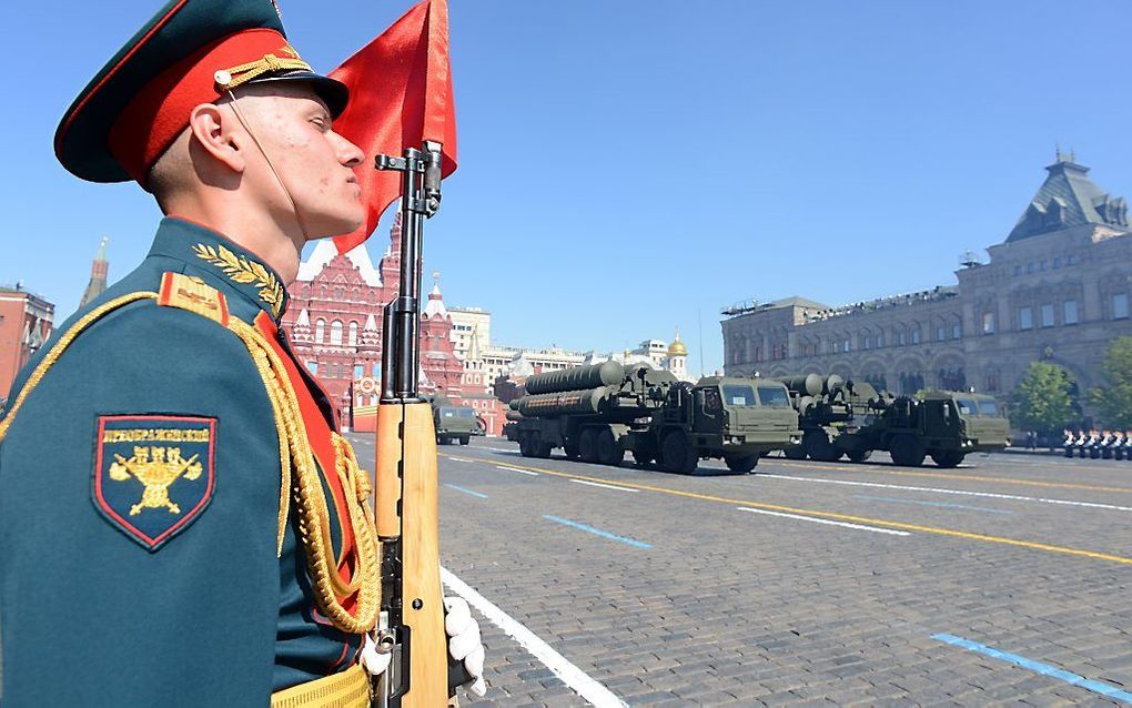 Russische troepen tijdens een show op het Rode Plein. Foto AFP