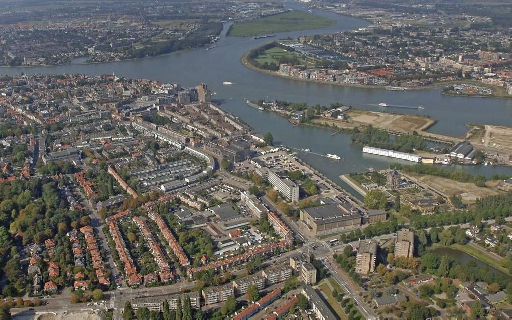 De Drechtsteden zijn op 17 en 18 juni gastheer van het jaarlijkse congres van de Vereniging van Nederlandse Gemeenten. De circa 2500 deelnemers –burgemeesters, wethouders, raadsleden en gemeentesecretarissen– zullen onder andere vanaf het water kennismake