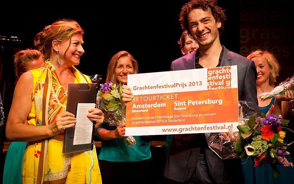 Harpist Remy van Kesteren tijdens de uitreiking van de GrachtenfestivalPrijs 2013. Beeld Ronald Knapp