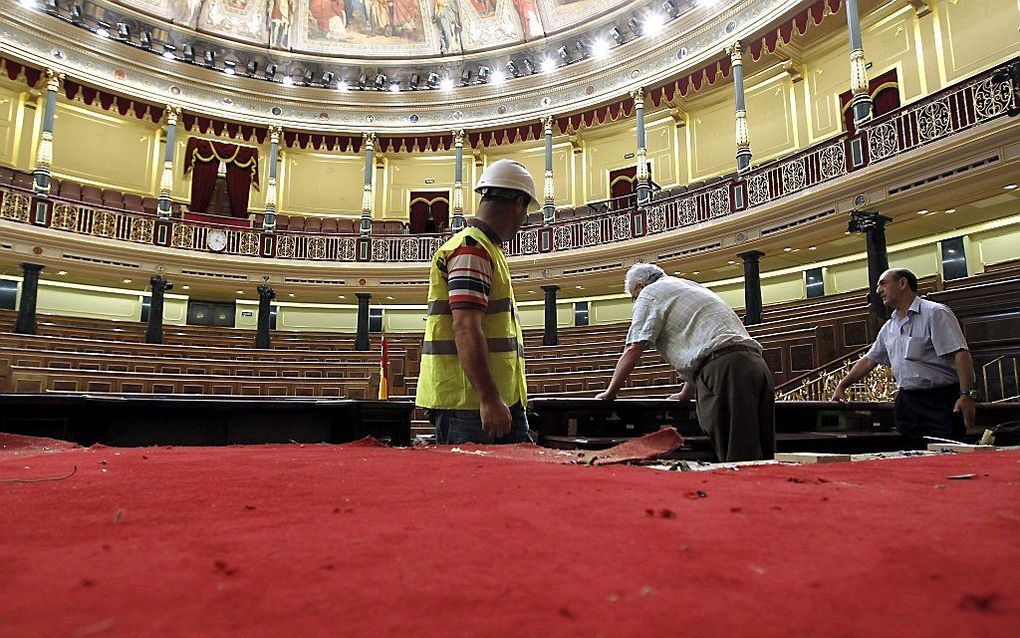 Het Spaanse Parlement wordt in gereedheid gebracht voor de inhuldiging. Foto EPA