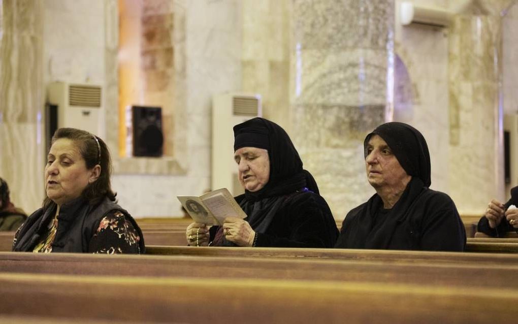 Al honderden jaren komen Assyriërs in Irak samen in de kerk. beeld Jaco Klamer