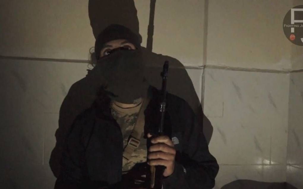 Nederlandse jihadist in Syrië. beeld uit video op Youtube