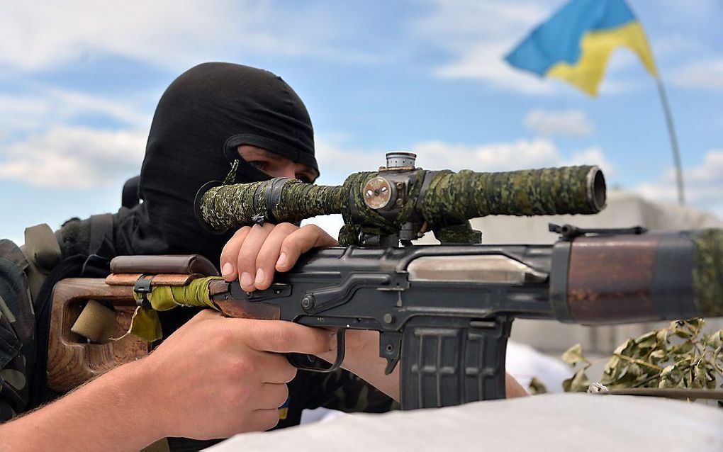 Een Oekraïense militair in de omgeving van Slavjansk. beeld AFP