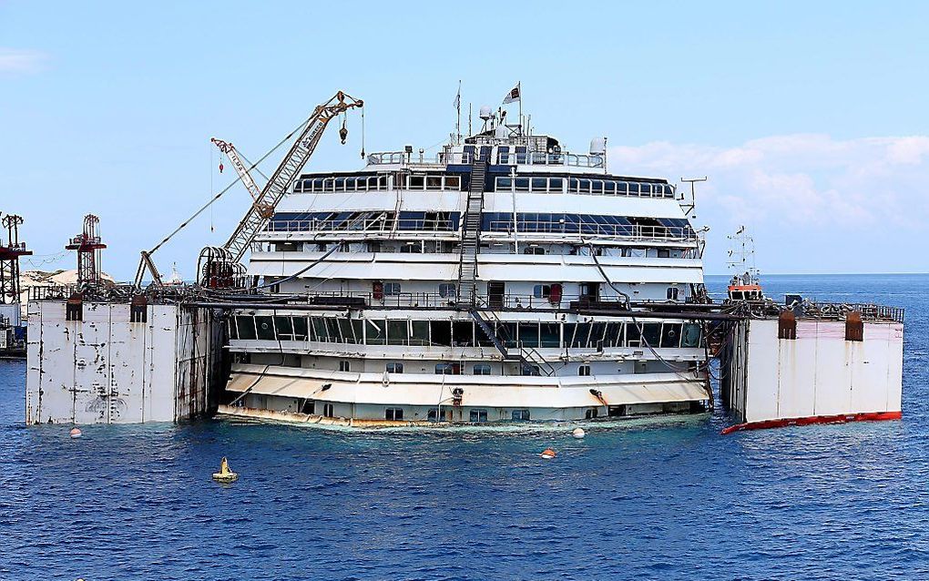 Het wrak van de Costa Concordia. beeld EPA