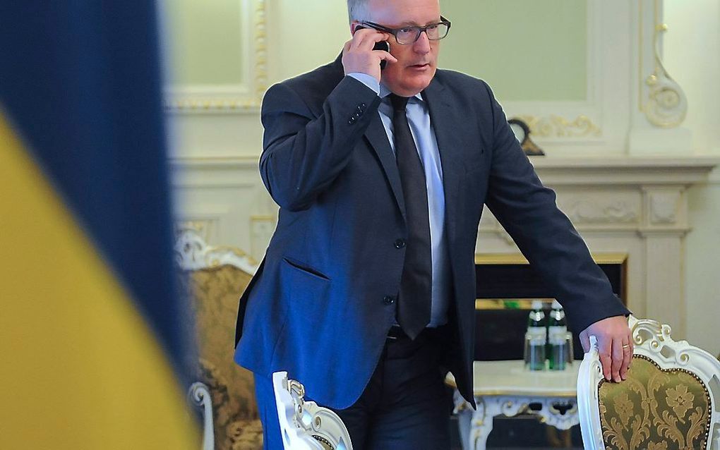 Minister Timmermans zaterdag in de Oekraïense hoofdstad Kiev. beeld EPA