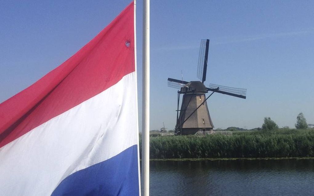 Vereniging De Hollandsche Molen en het Gilde van Vrijwillige Molenaars hebben alle molenaars in Nederland gevraagd hun molens in de zogenoemde rouwstand te zetten. beeld Cees van der Wal