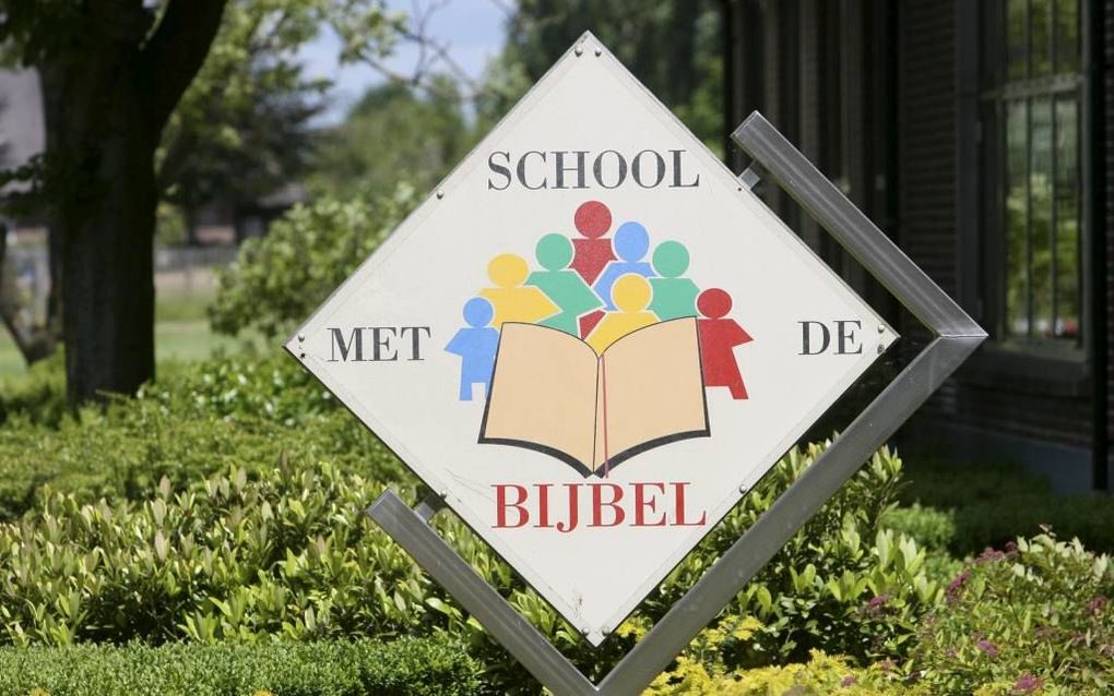 „Dit seculiere onderzoek vormt ironisch genoeg een onderstreping van het belang van christelijk onderwijs („training”) voor kinderen. Dat onderwijs moet thuis beginnen en in de kerk verder gaan.”   Beeld RD, Anton Dommerholt