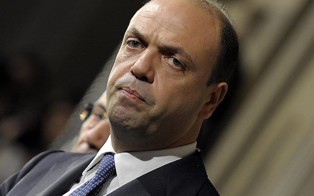 De Italiaanse minister van Binnenlandse Zaken Angelino Alfano. beeld EPA