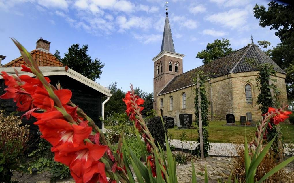 De kerk in Leons. beeld Marchje Andringa