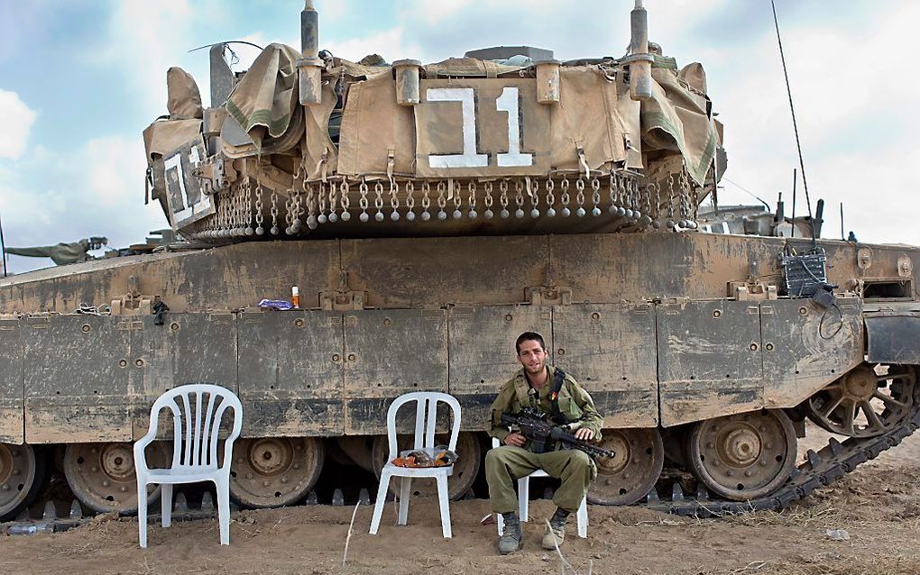 Tanks bij de grens met Gaza. Beeld: EPA