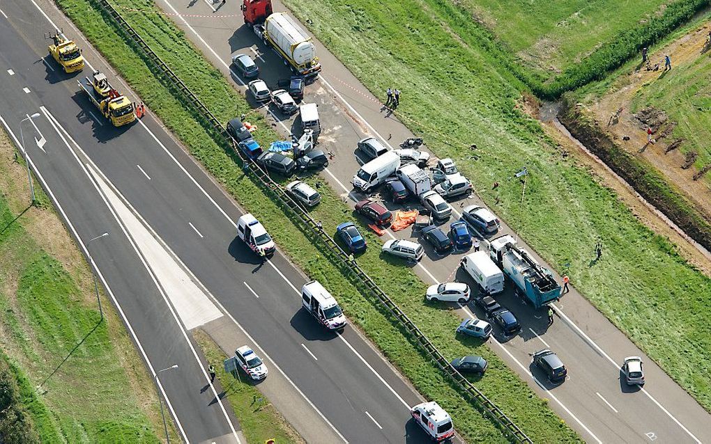 Luchtfoto van de A58, dinsdagmorgen. Beeld ANP