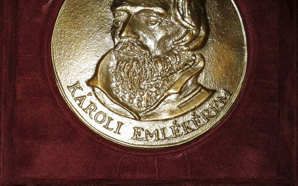 De Károli Penning c.q. medaille (KGRE Budapest). Beeld prof. dr. Ferenc Postma