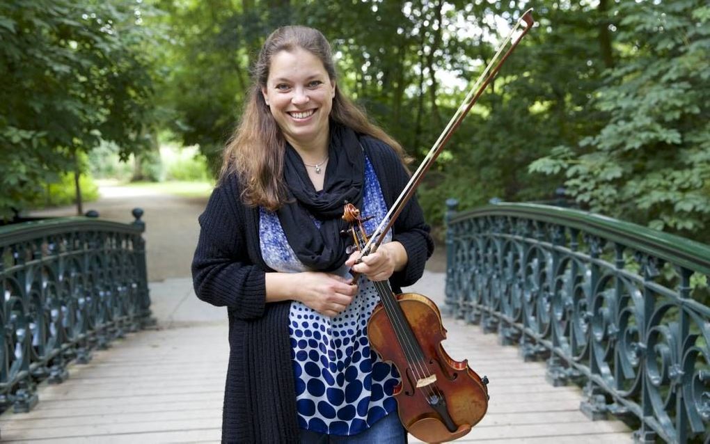 Violiste Carla Leurs is sinds twee jaar concertmeester van het Symfonie Orkest, voorheen bekend als het Orkest van het Oosten. Beeld Sjaak Verboom