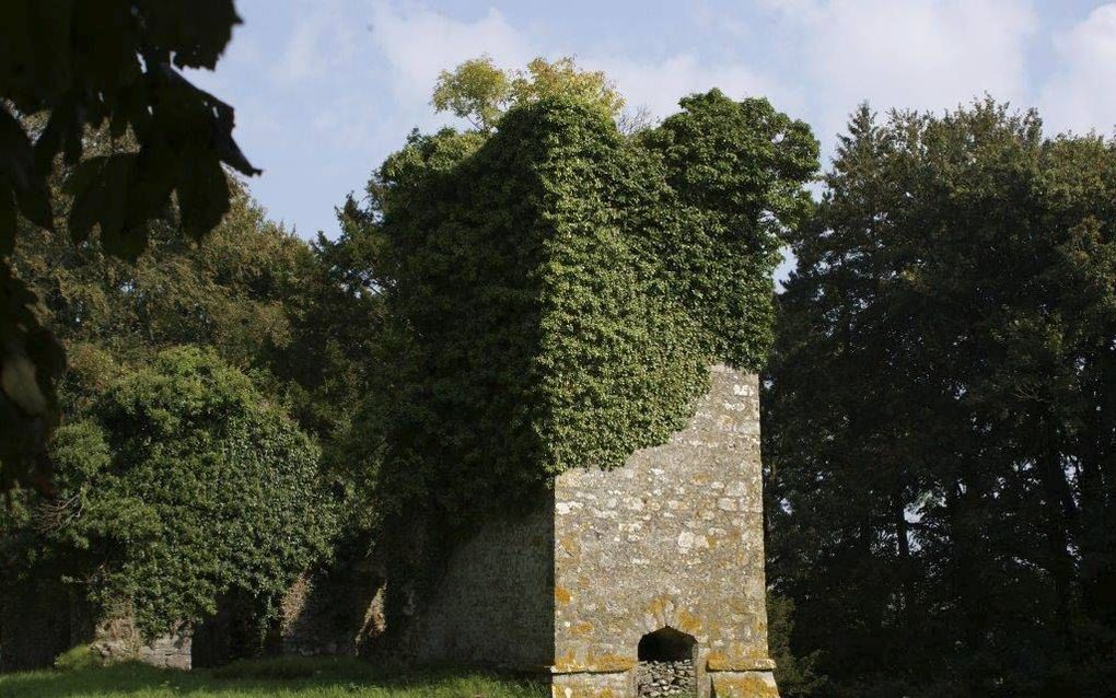 De ruïne van de kerk in Llandeilo waar Thomas Charles zijn eerste preek hield. Foto RD