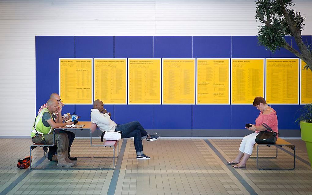 Reizigers op Utrecht Centraal. Beeld ANP