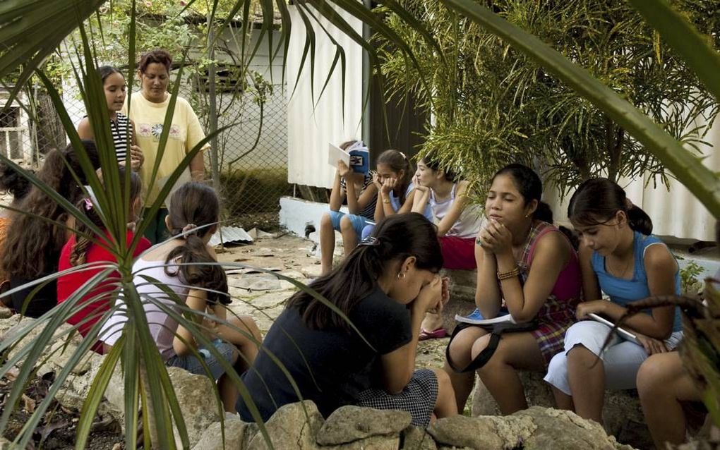 Biddende kinderen op Cuba. beeld RD