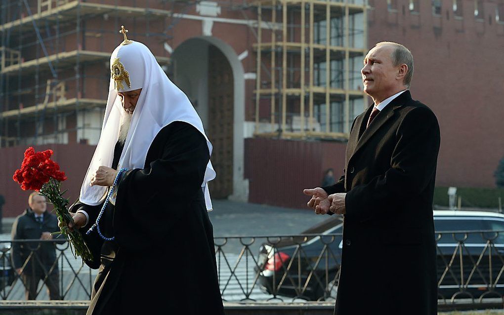 Patriarch Kirill (l.) komt op voor de Pakistaanse christin Asian Bibi.  beeld AFP