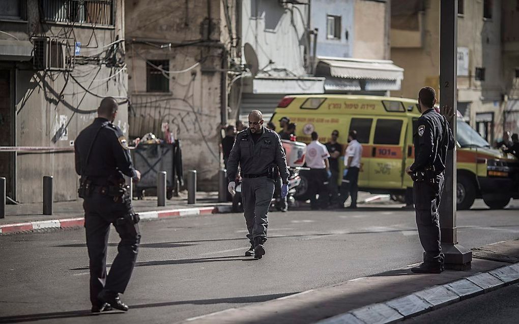 Maandag werd een militair neergestoken in Tel Aviv. Beeld EPA