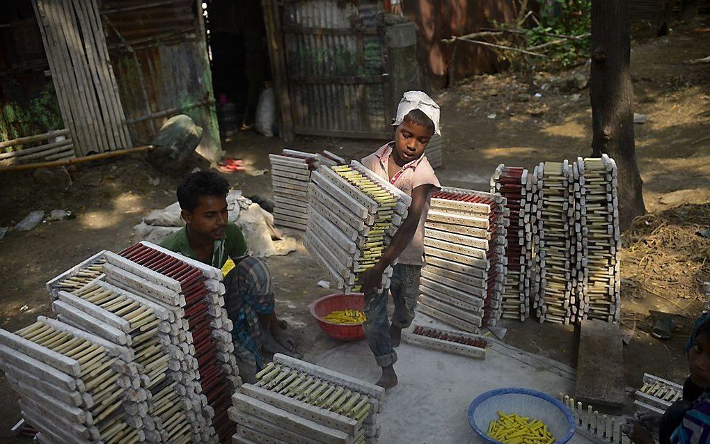 Straatbeeld in Bangladesh, een land waar christenen onder druk staan.  beeld AFP