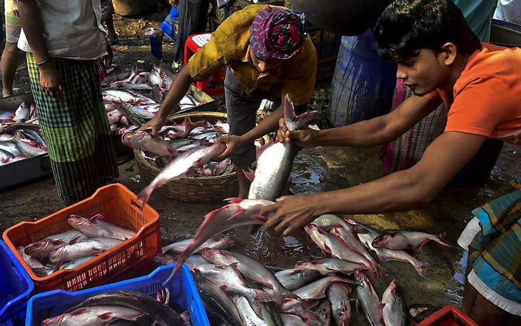 Straatbeeld in Bangladesh.  beeld AFP