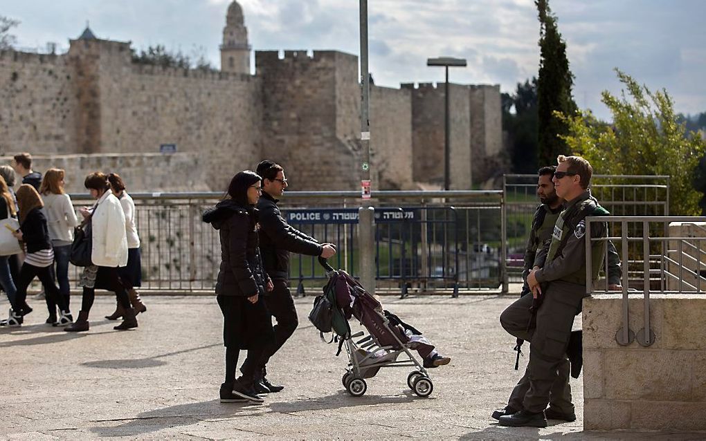 Beveiligers in Jeruzalem.  beeld EPA