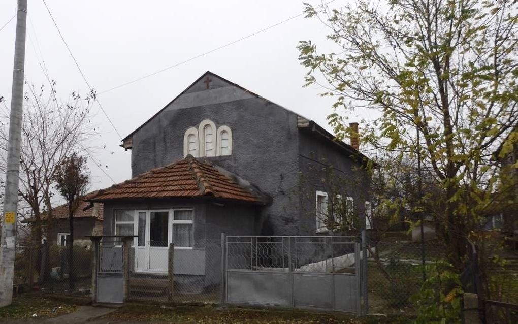 De eerste Romakerk in Bulgarije (in de wijk Golintsi in Lom) is nu zo'n honderd jaar oud. beeld RD