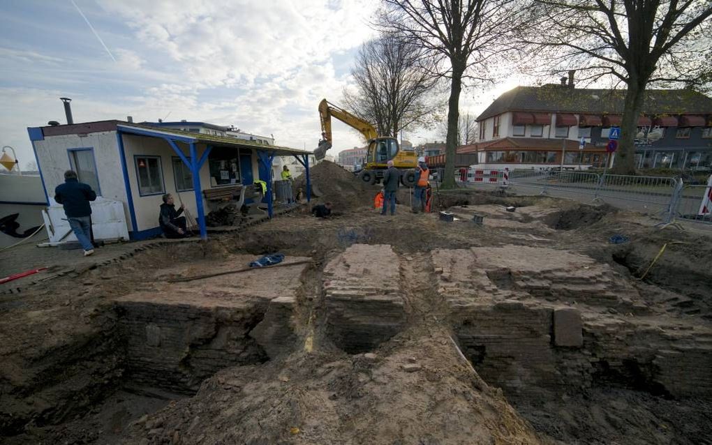 Nieuwe opgravingen in Harderwijk. Foto Bram van de Biezen